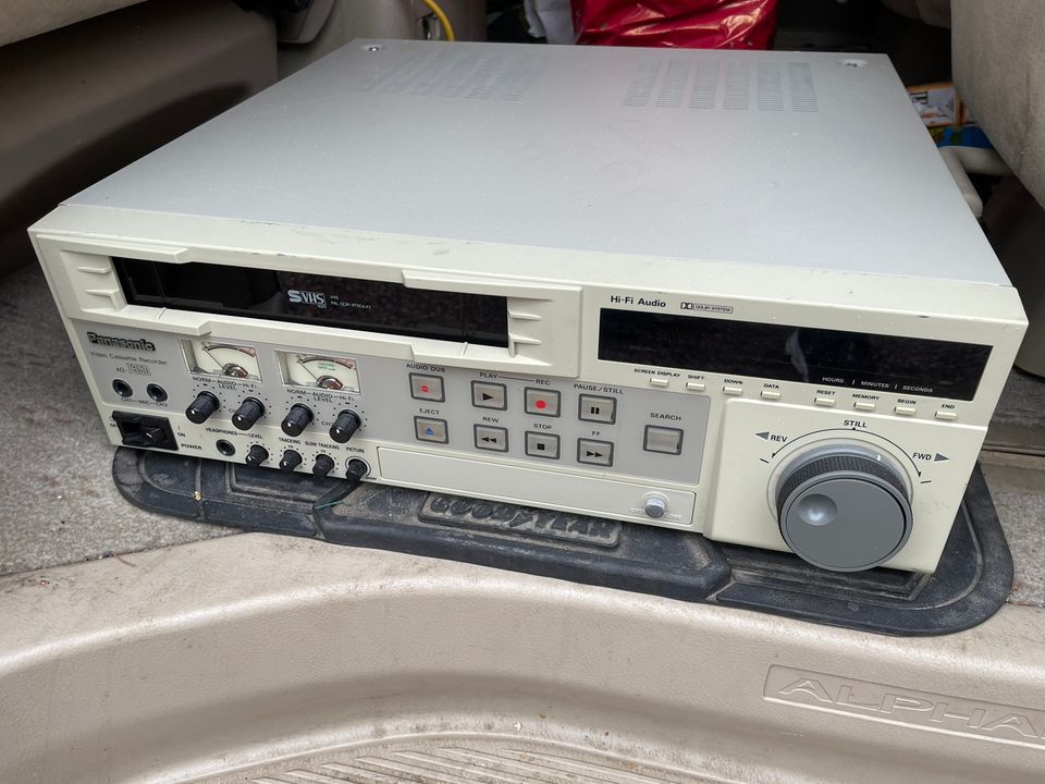 Panasonic Super VHS nauhuri + muuta