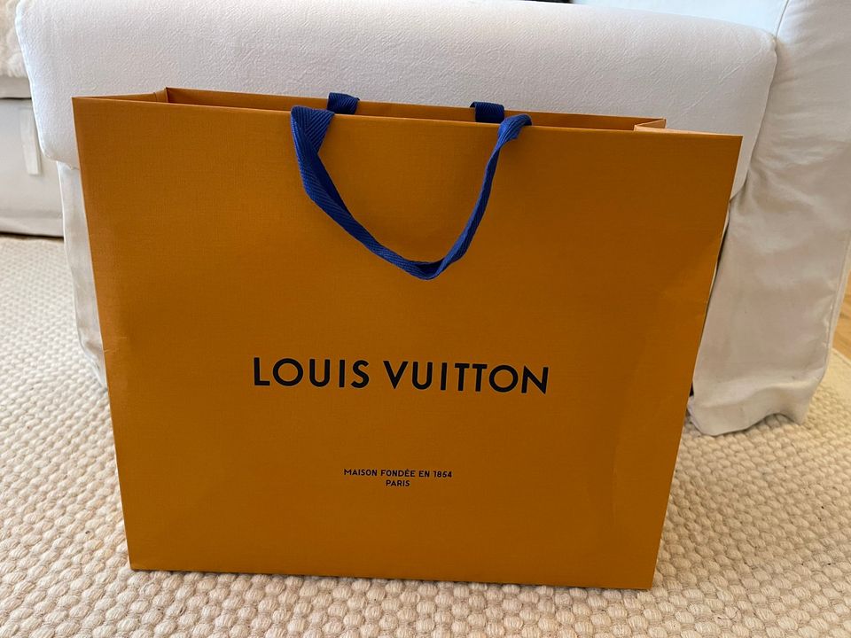 Louis Vuitton ostoskassi