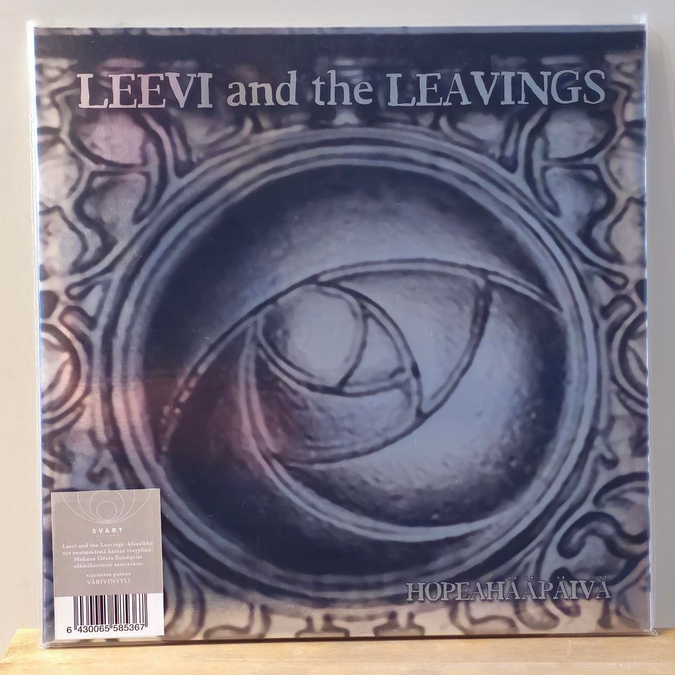 Leevi and the Leavings - Hopeahääpäivä LP (Hopeanvärinen, Svart, Uusi)