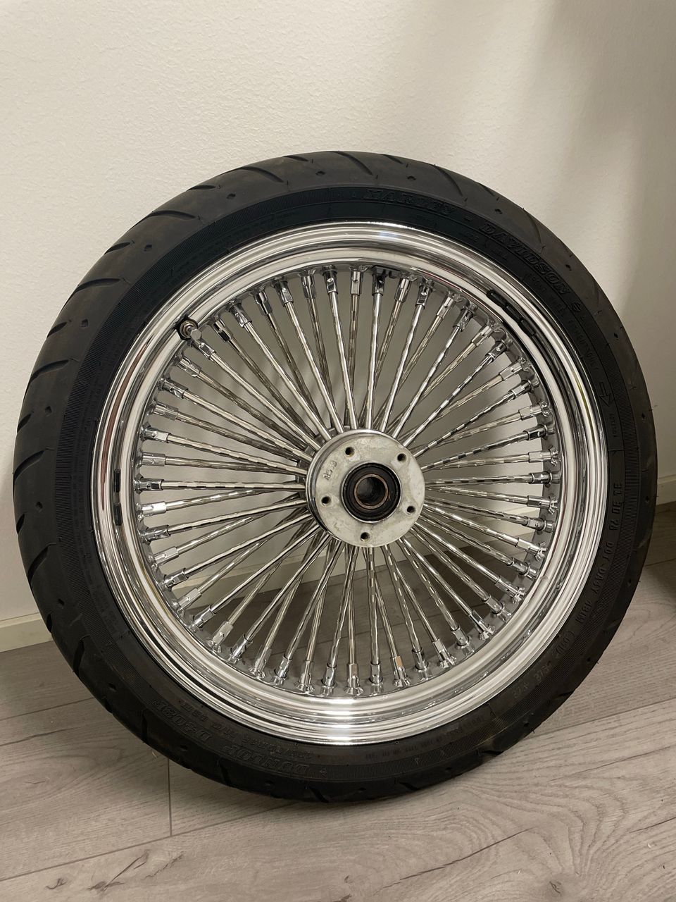 Harley-Davidson twisted spoke-vanne 18”