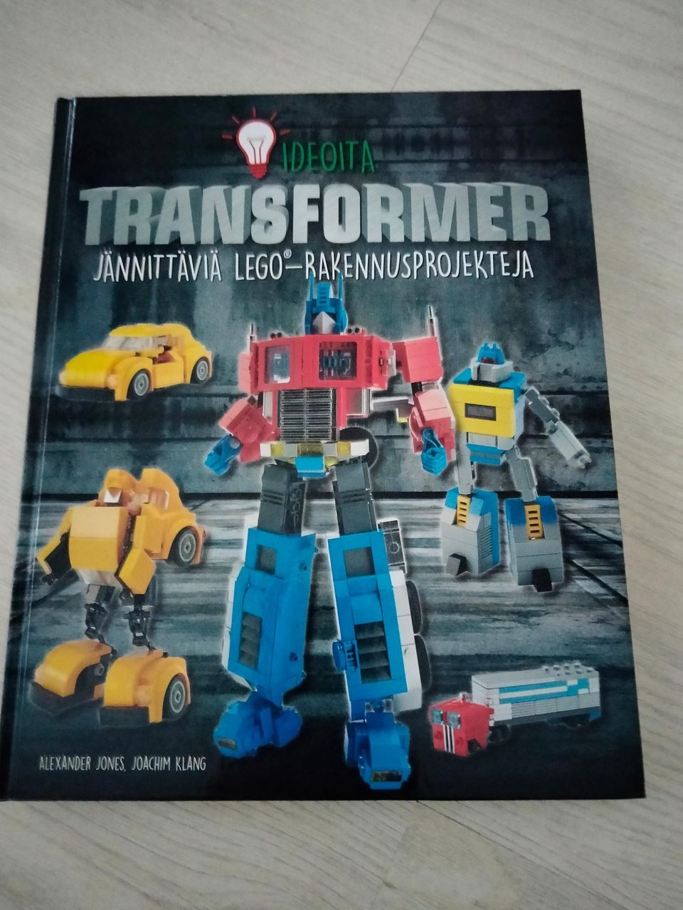 Lego Transformers kirja