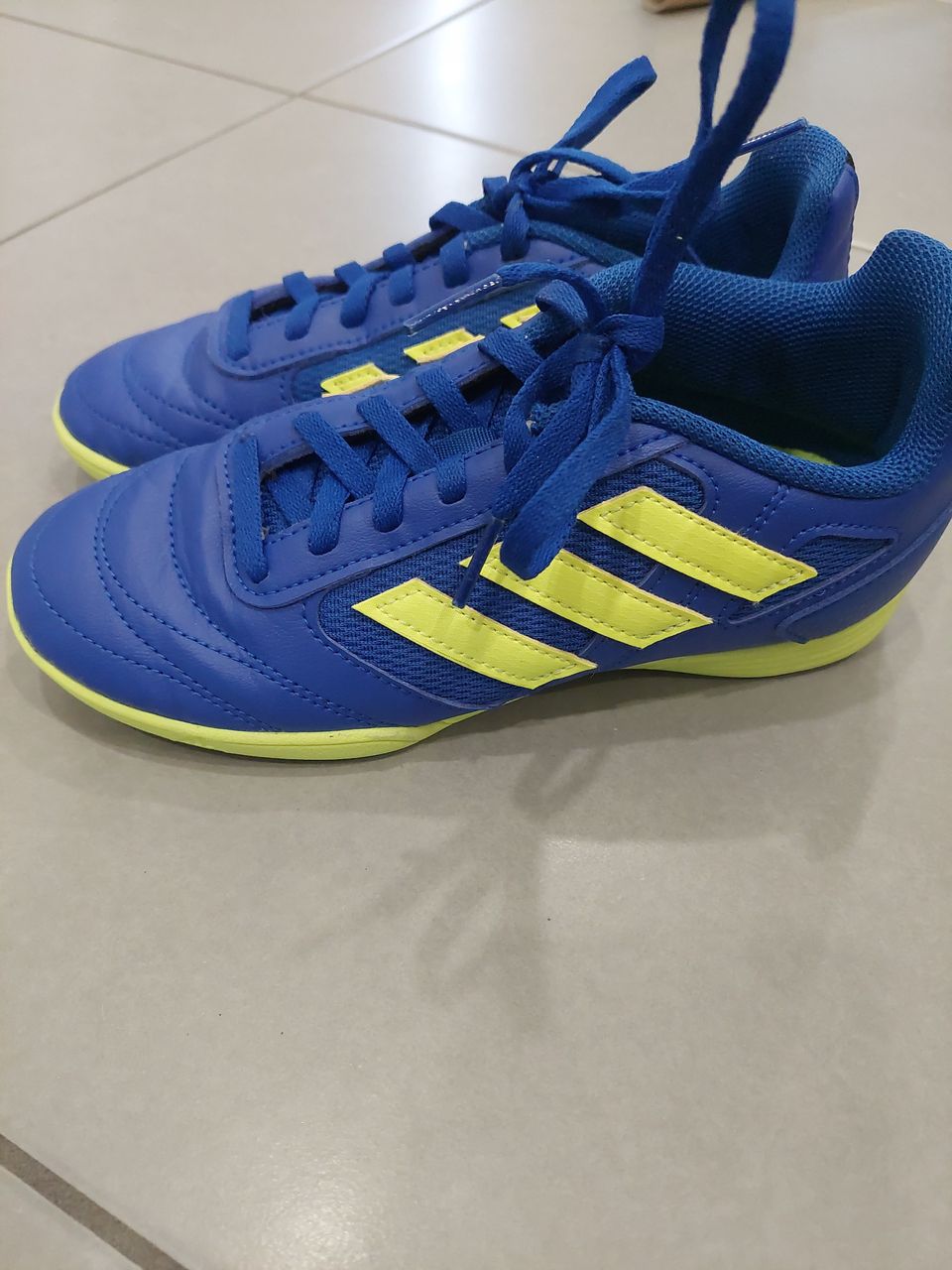 Futsal-kengät 35, Adidas super sala