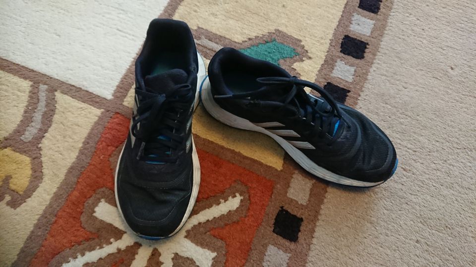 Adidas lenkkarit 35.5