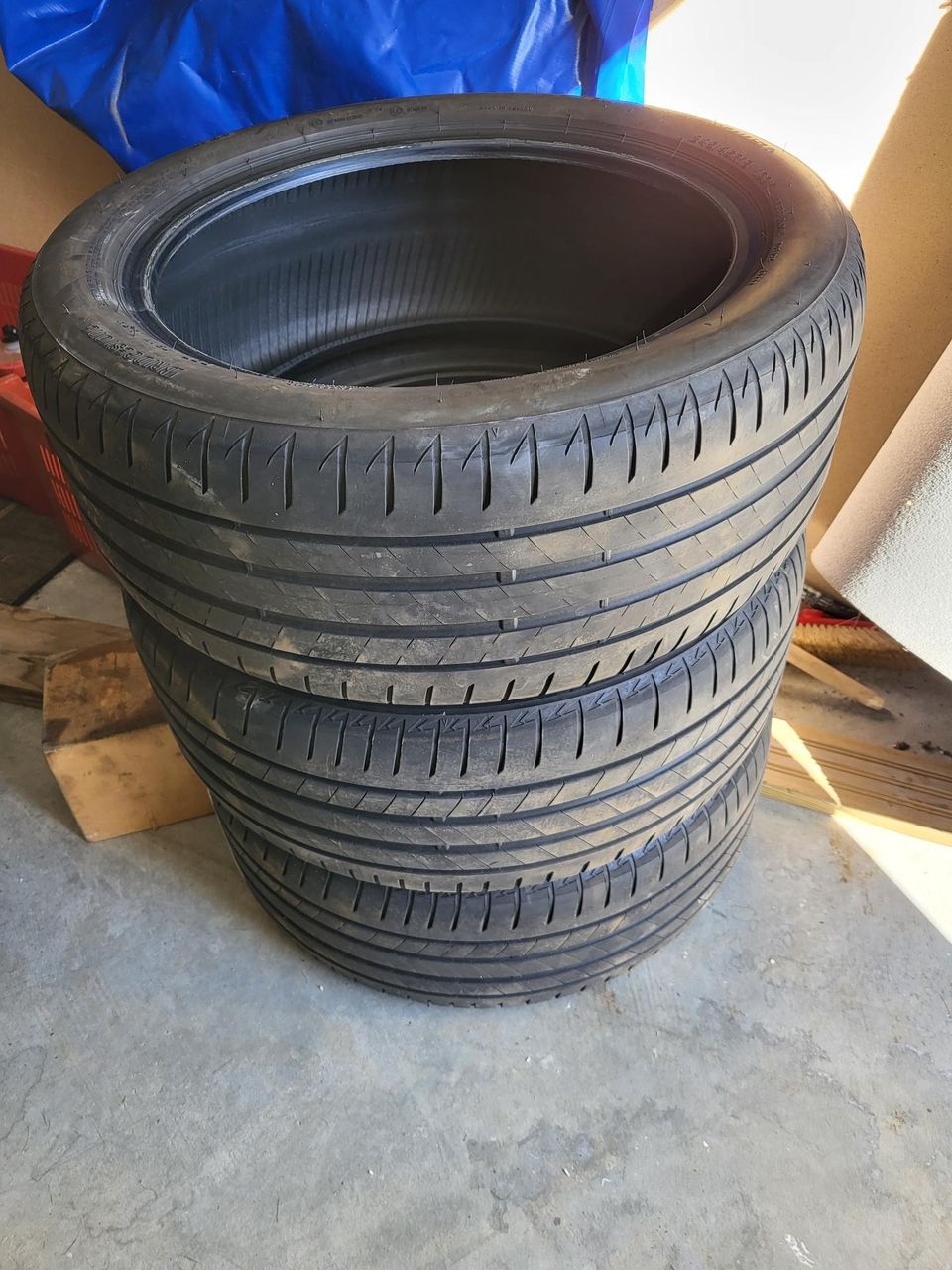 Bridgestone Turanza T005 245/45R18 kesärenkaat