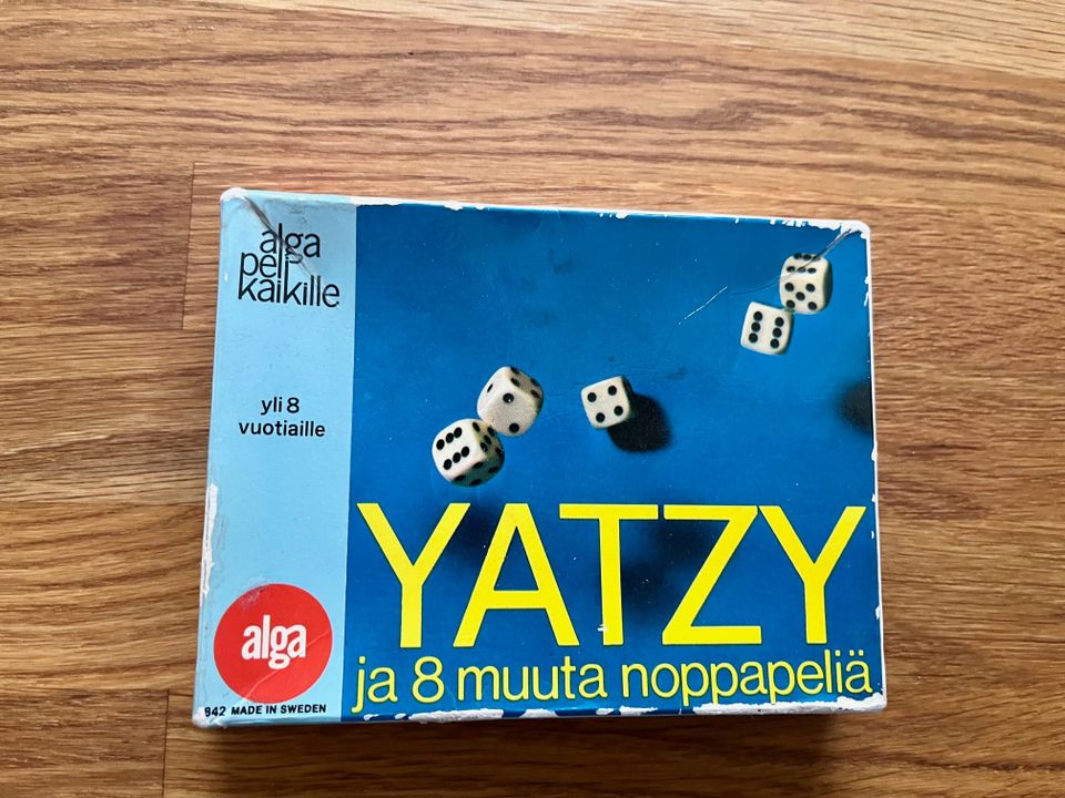 Yatzy ja 8 muuta noppapeliä (Alga)