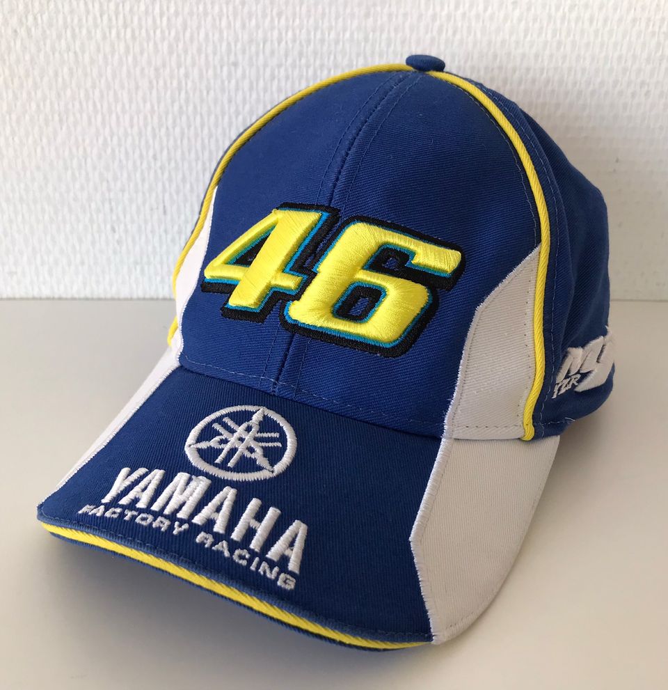 Yamaha Racing M1 YZR #46 lippis