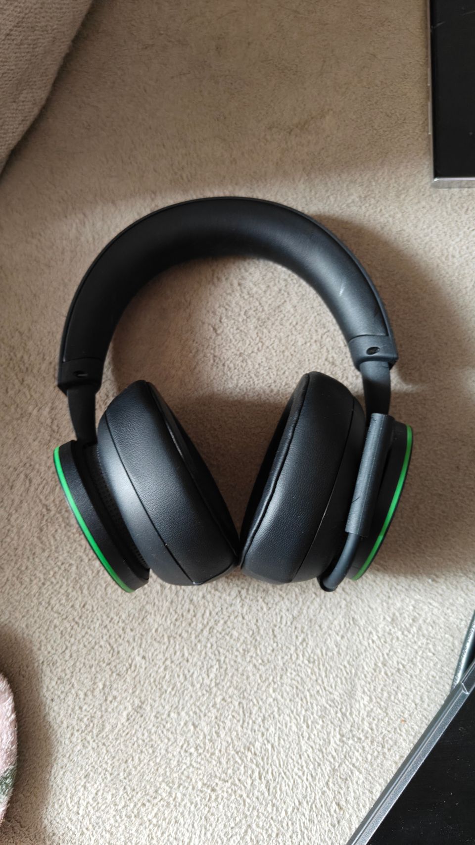 Xbox wireless headphones