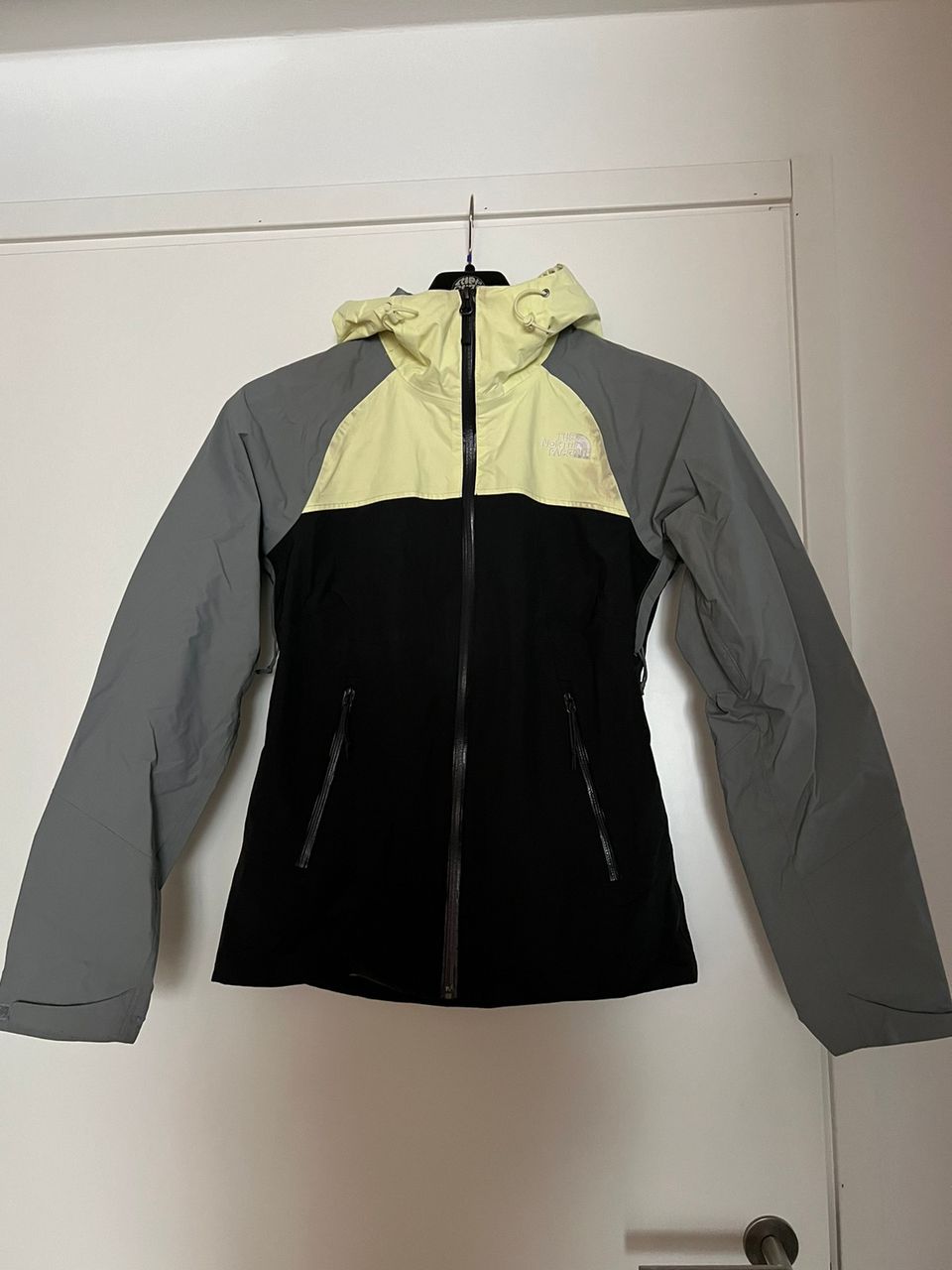 The North Face Stratos jacket, naisten vedenpitävä takki