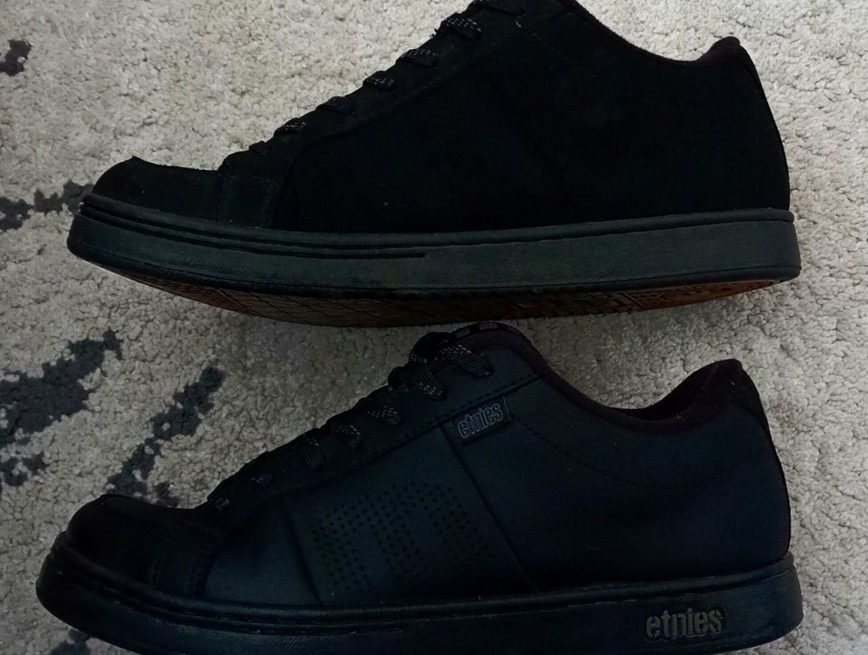 Etnies Kingpin