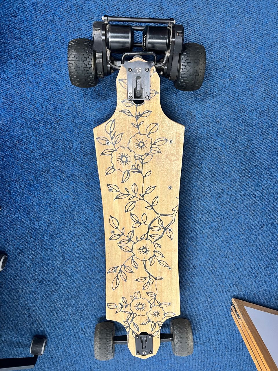Sähkörullalauta Electric skateboard