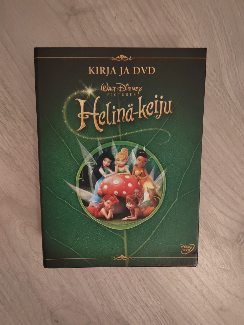 Disney Helinä Keiju DVD ja Kirja