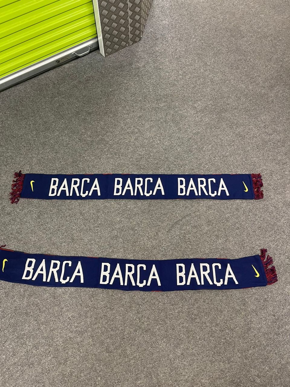 Kaksi Barcelona fani huivia