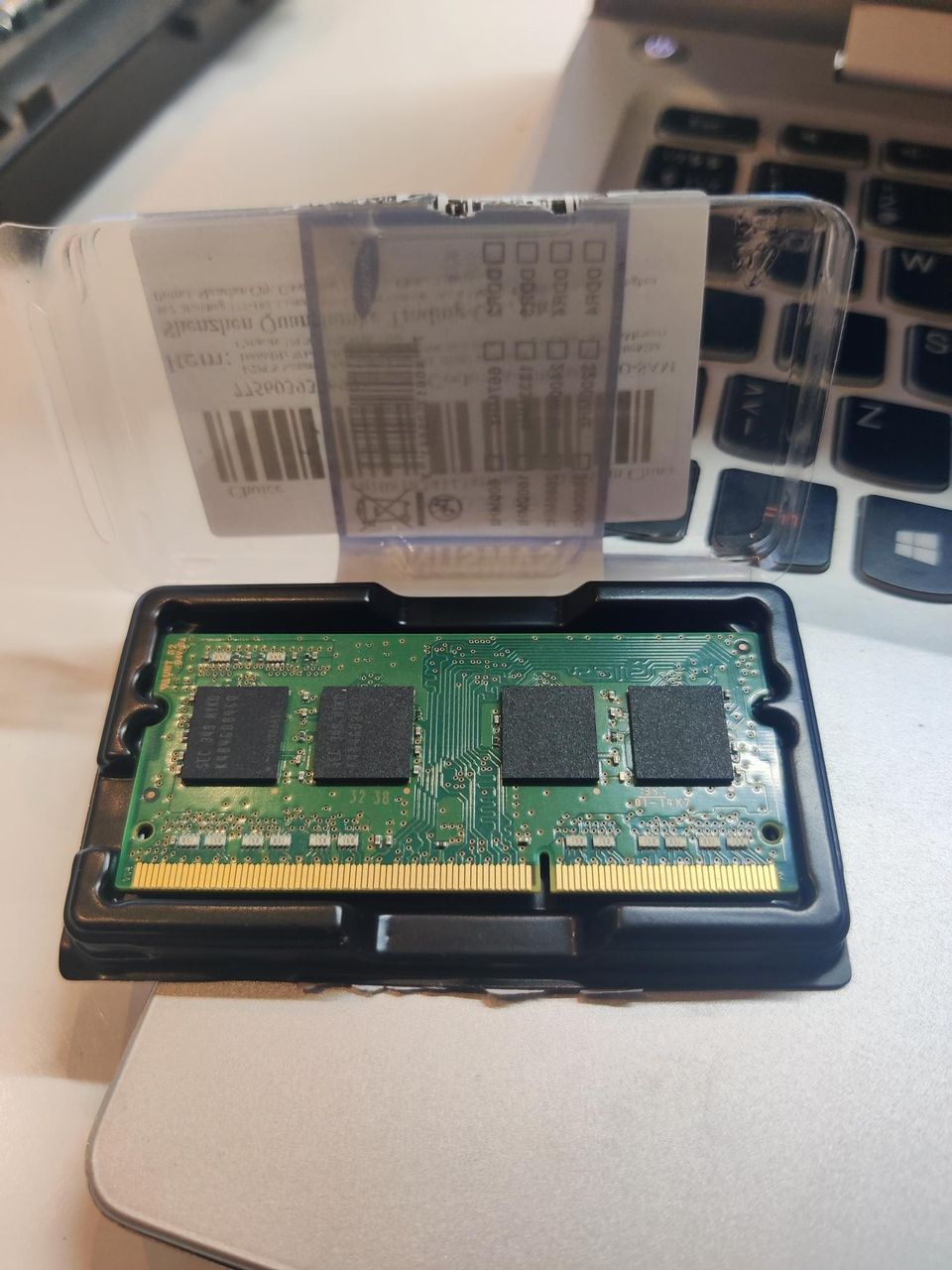 4gb sodimm läppäriin