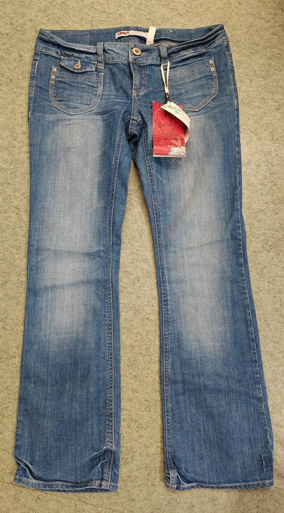 Only Ebba Jeans koko: 32"/32"