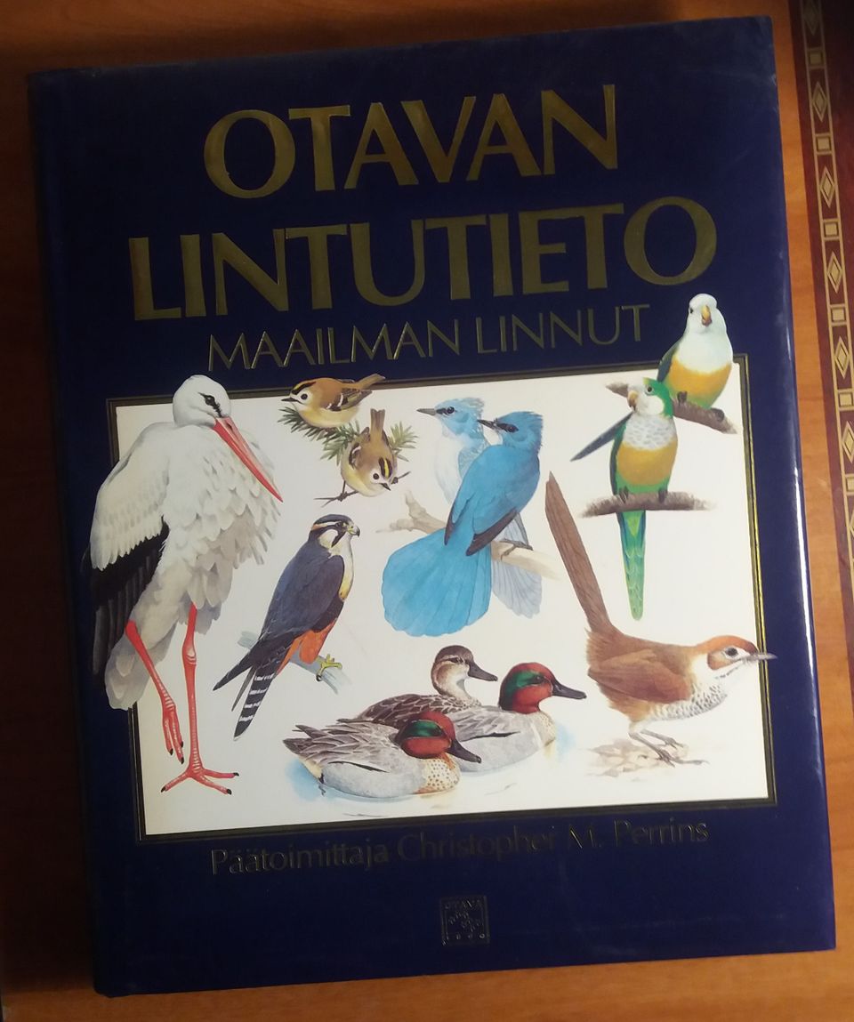 Christopher M. Perrins OTAVAN LINTUTIETO Maailman linnut Otava 1992