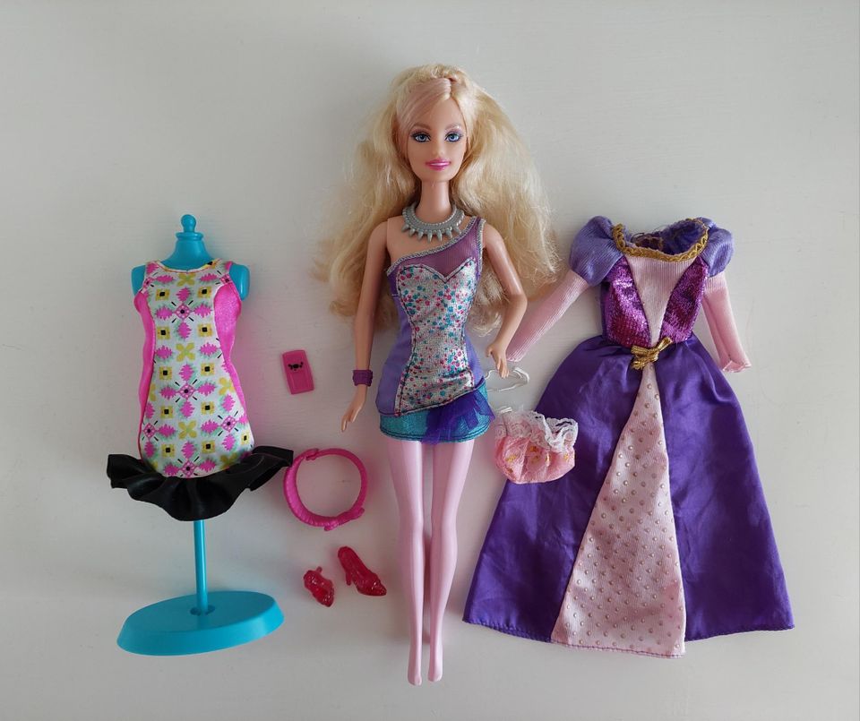 Barbie ja vaatteita