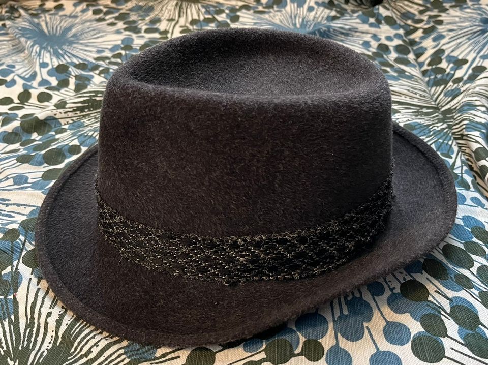 Laadukas vintage furfelt-hattu