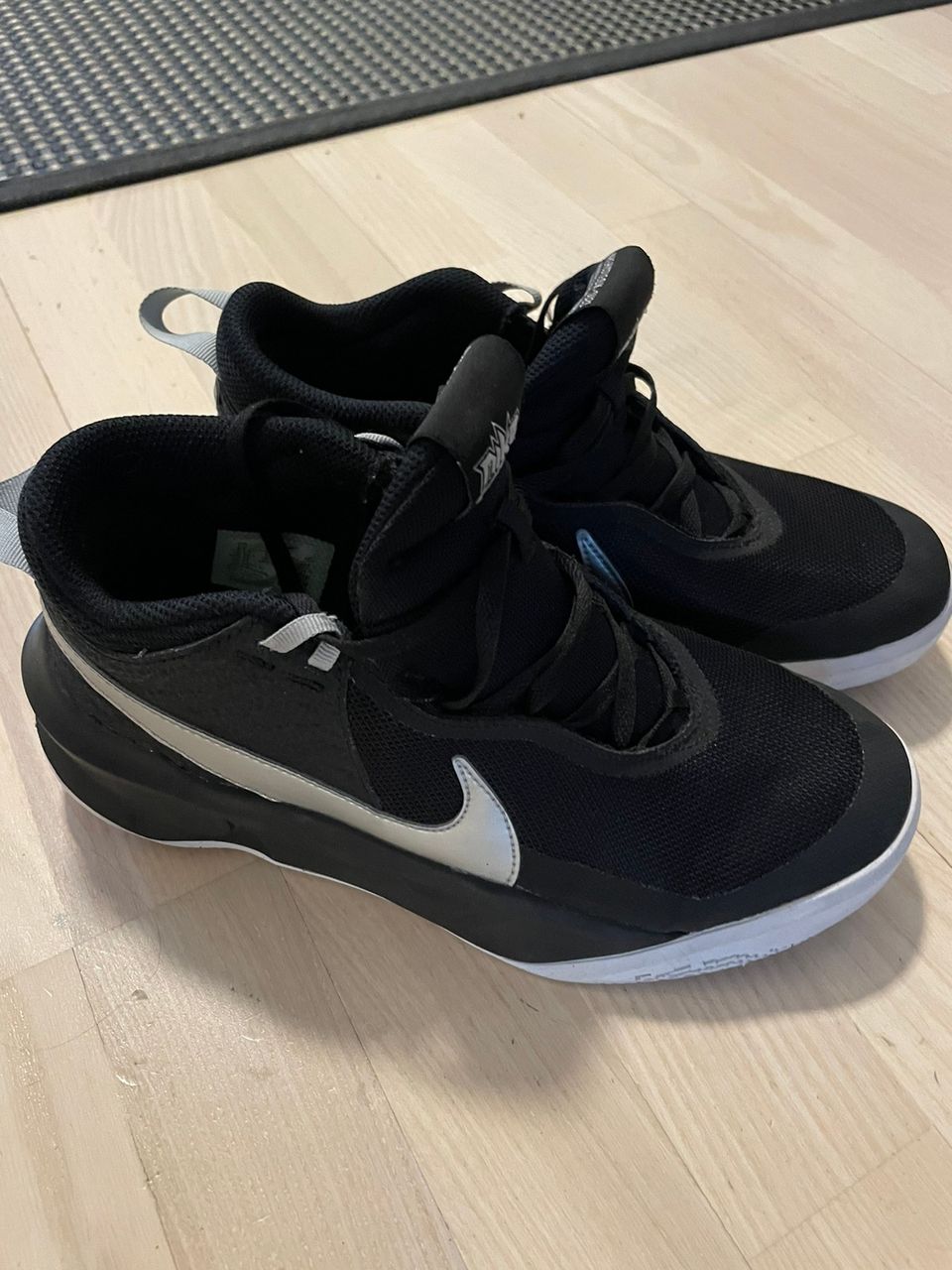 Nike koripallokengät, koko 38,5