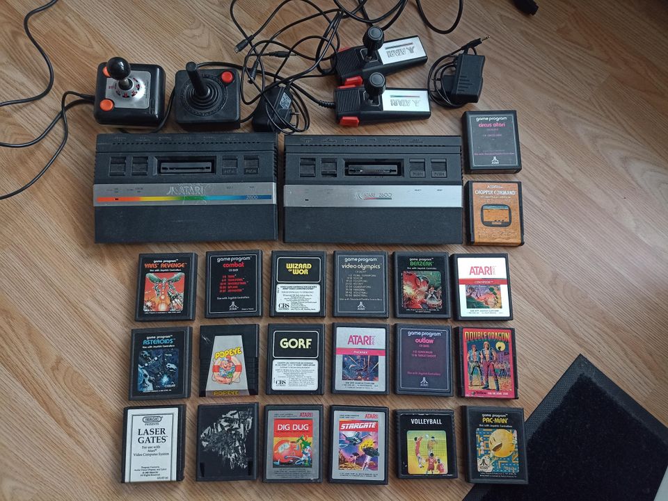 Atari 2600 jr konsolipaketti