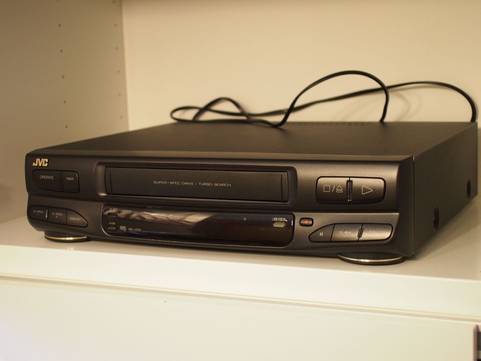 JVC HR-J220E videonauhuri.