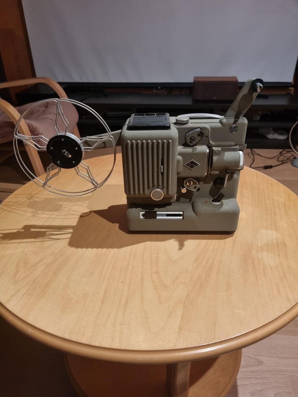 Eumig P8 Projektori 8mm antiikki TARJOA!