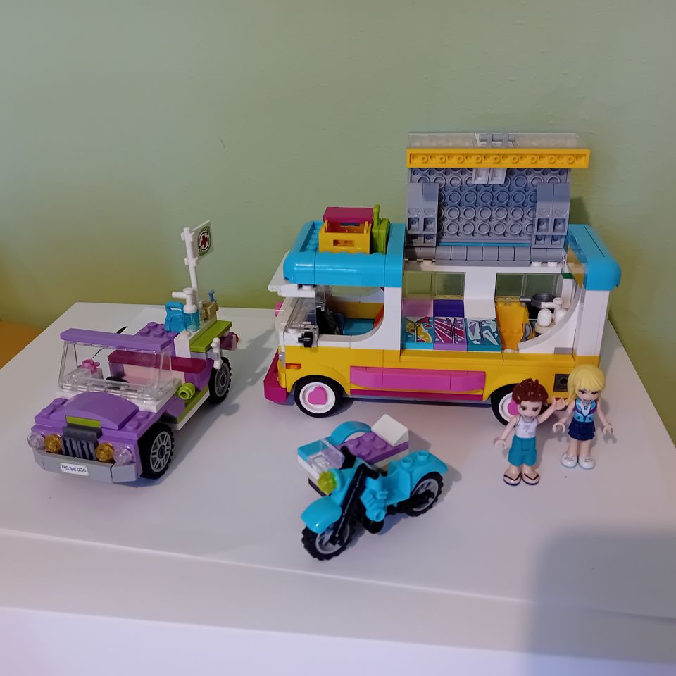 Lego friends ajoneuvoja