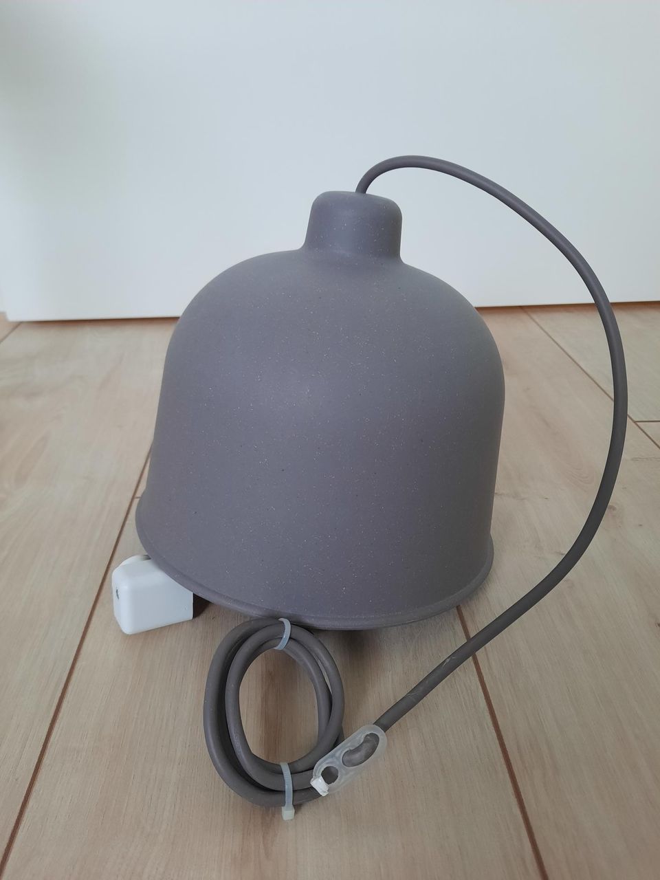 Muuto Grain -riippuvalaisin Grey