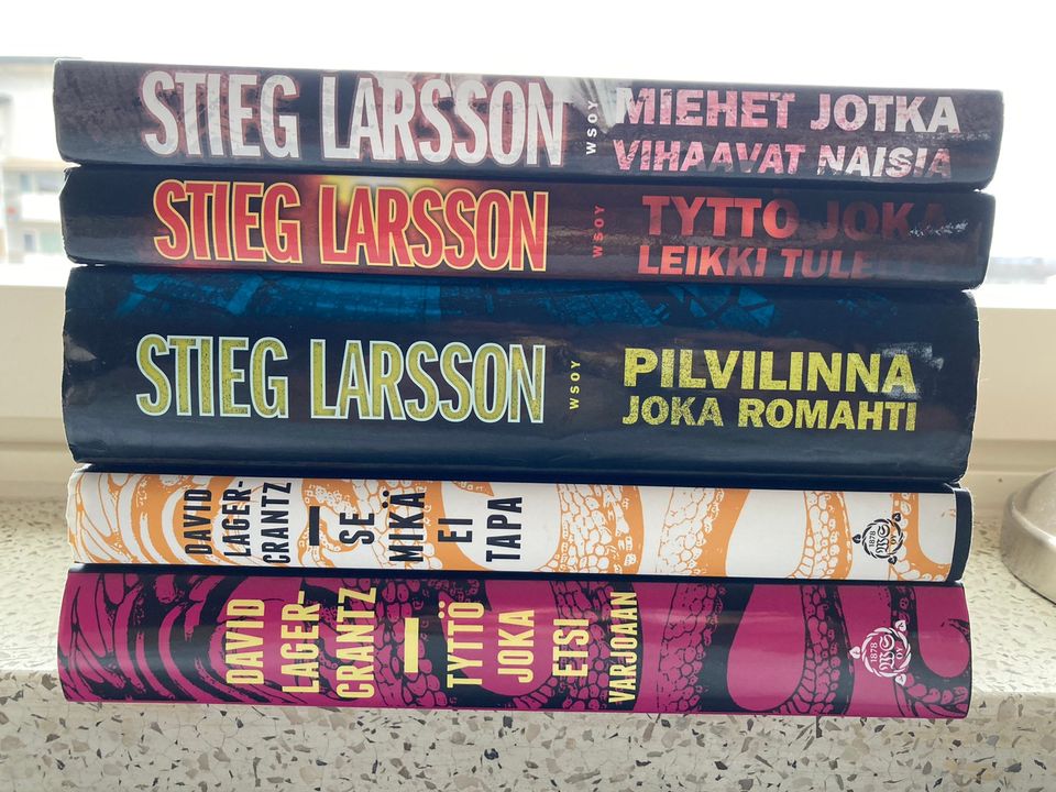 Stieg Larsson Dekkareita