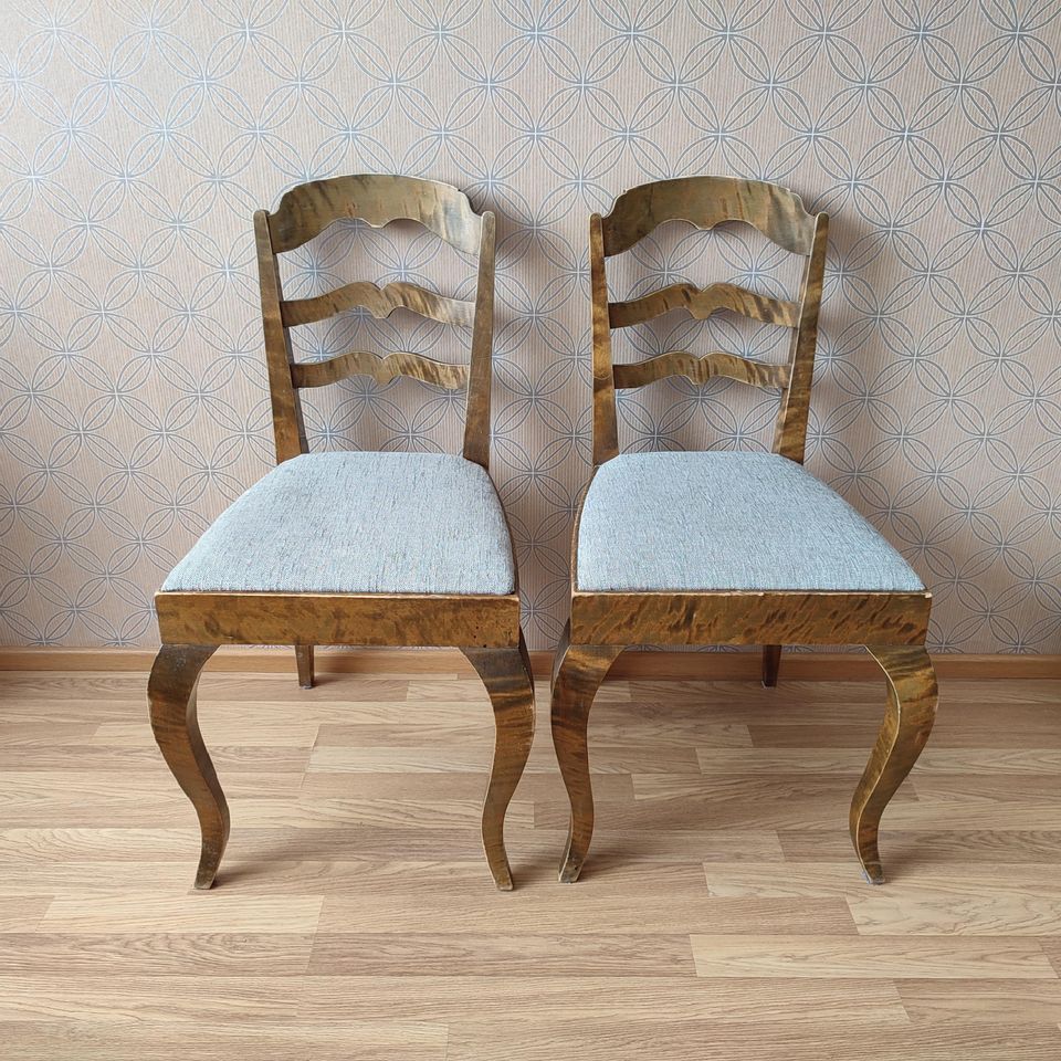 Loimukoivuiset tuolit