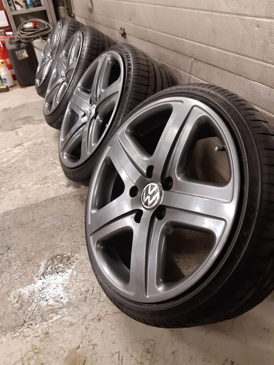 Vw Atheo 19"