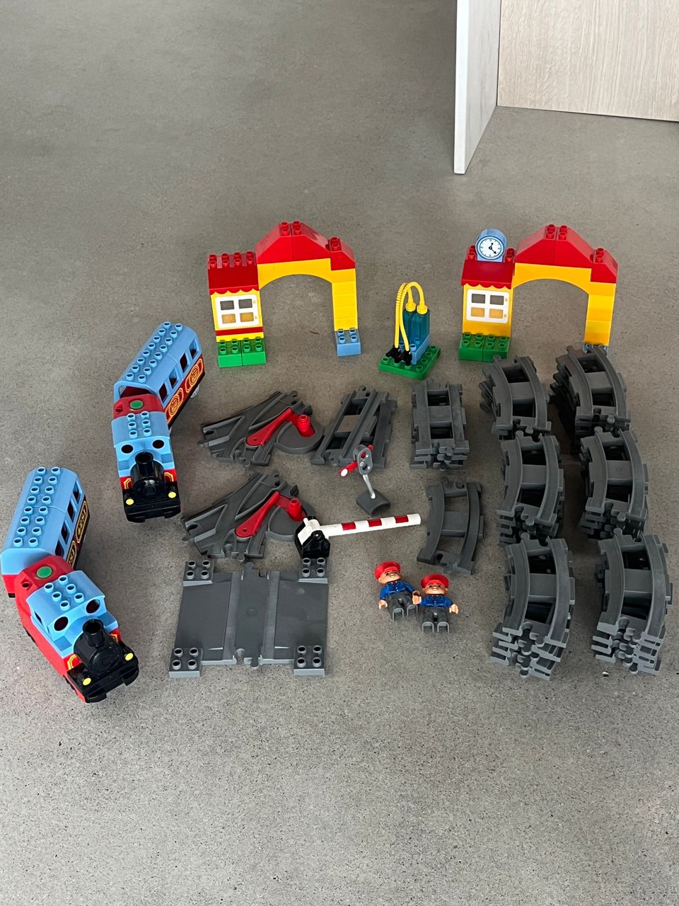 LEGO DUPLO ISO Junarata ja Höyryjuna