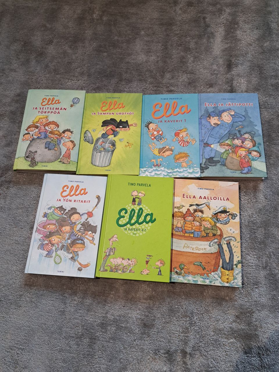 7 kpl Ella-kirjoja
