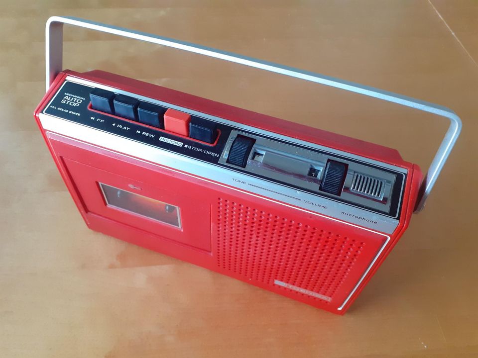 Toshiba kasettinauhuri KT-213D