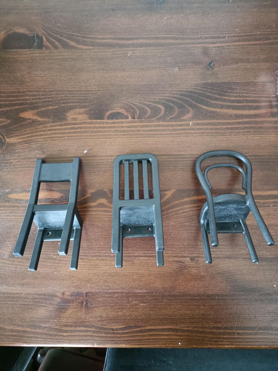 Naulakko tuolit