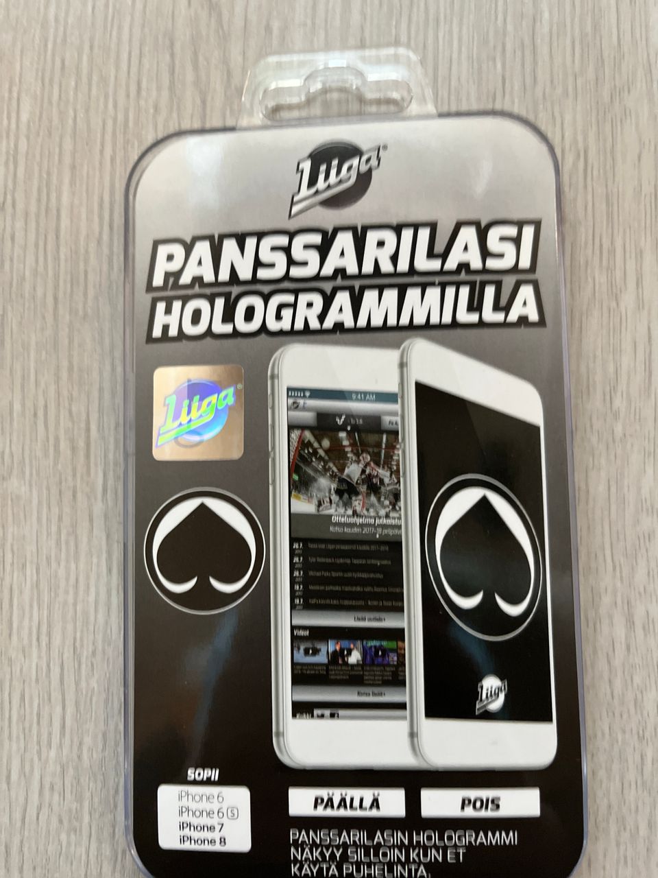 Panssarilasi Ässät hologrammilla iPhone 7 ja 8
