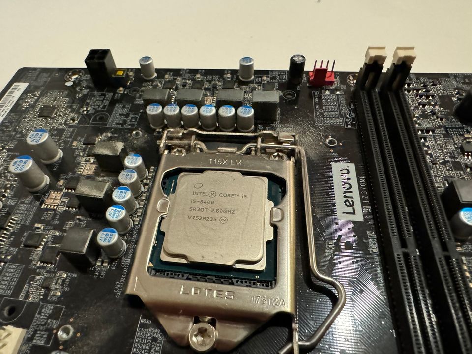 Intel i-5 8400 2.6 hhz prosessori