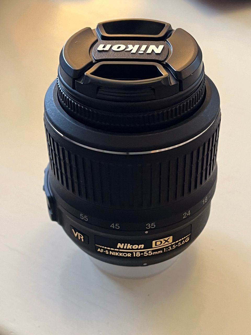 Nikon AF-S Nikkor DX 18-55mm f/3.5-5.6G VR -objektiivi