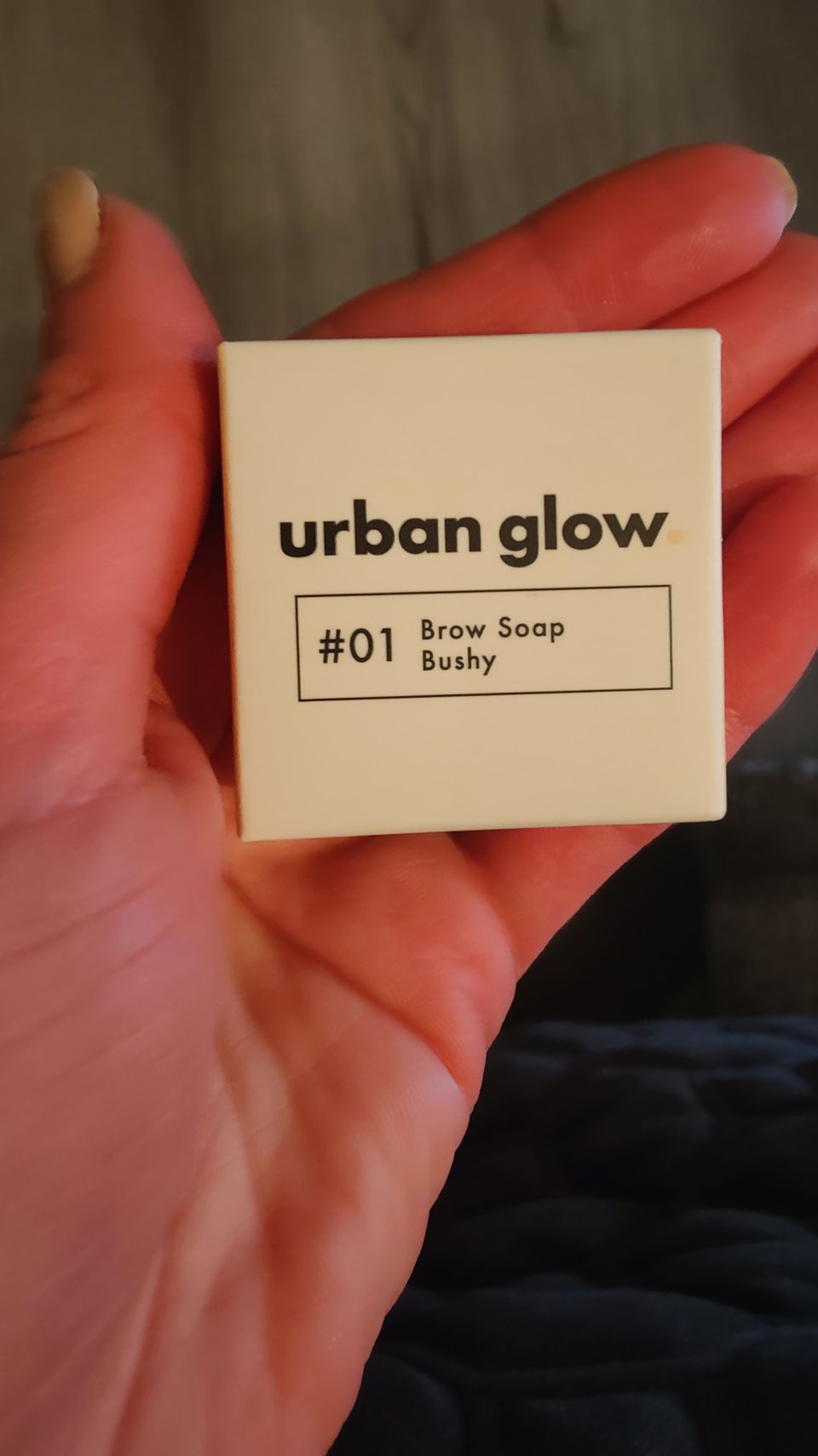 Urban glow brow soap - kulmasaippua