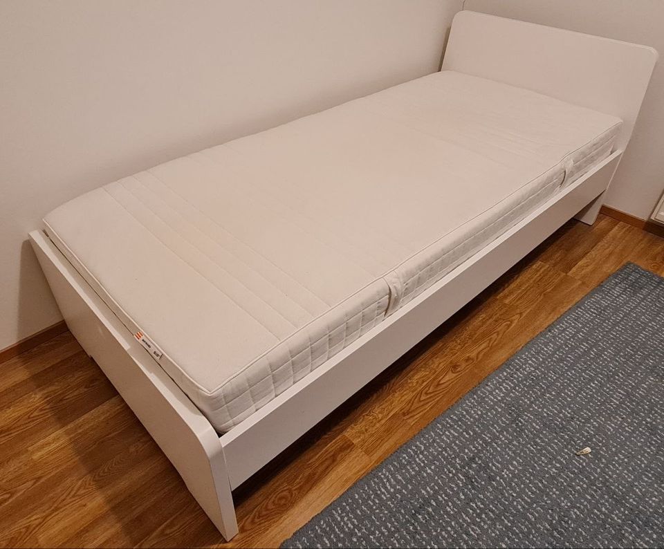 Ikea Släkt-sänky Malfors-patjalla / Ikea Släkt bed with Malfors mattress
