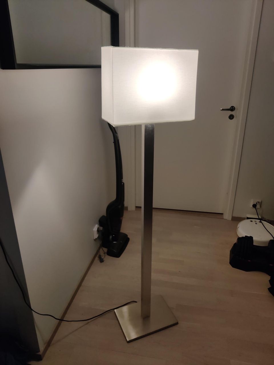 IKEA Tomelilla lattiavalaisin 150cm