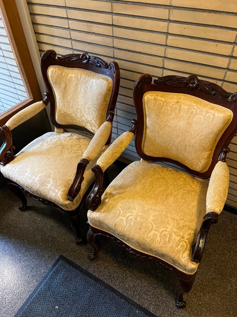Kauniit tuolit