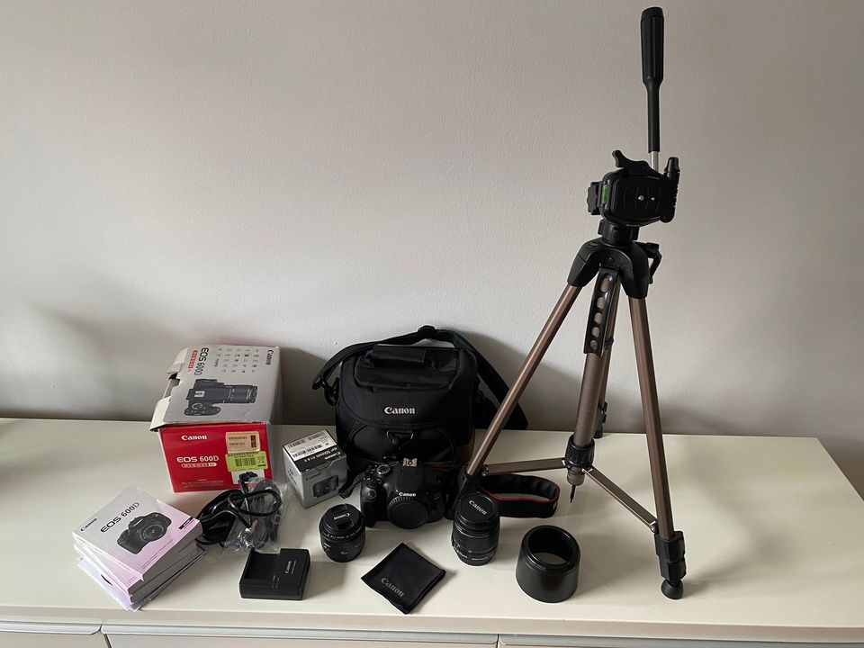 Canon Valokuvaus Paketti, EOS 600D Kamera, 2 Objektiivia, Yms
