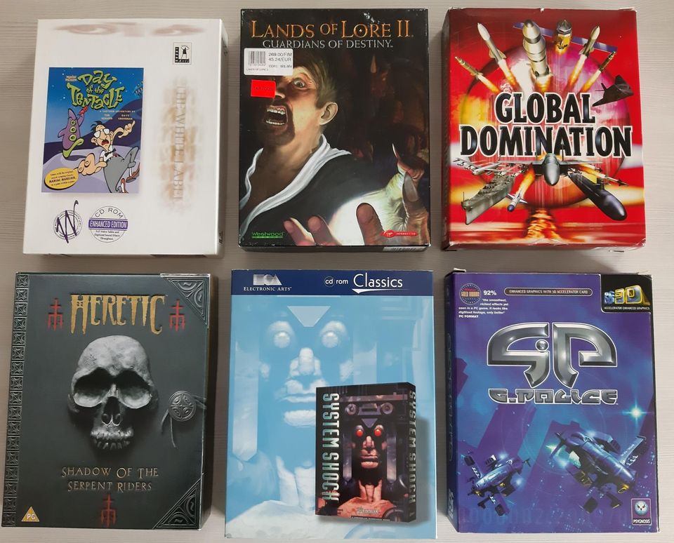 CD ROM pelejä