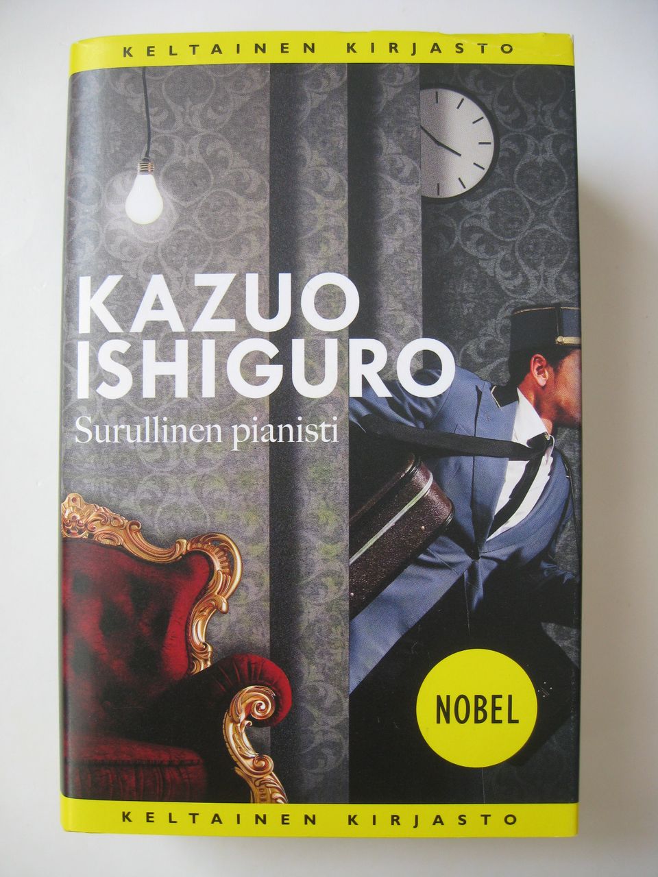 Kazuo Ishiguro, Surullinen pianisti