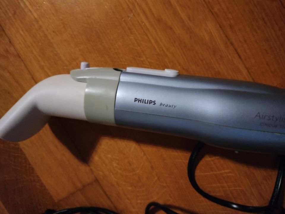 Philips hiustenkuivaaja/fööni