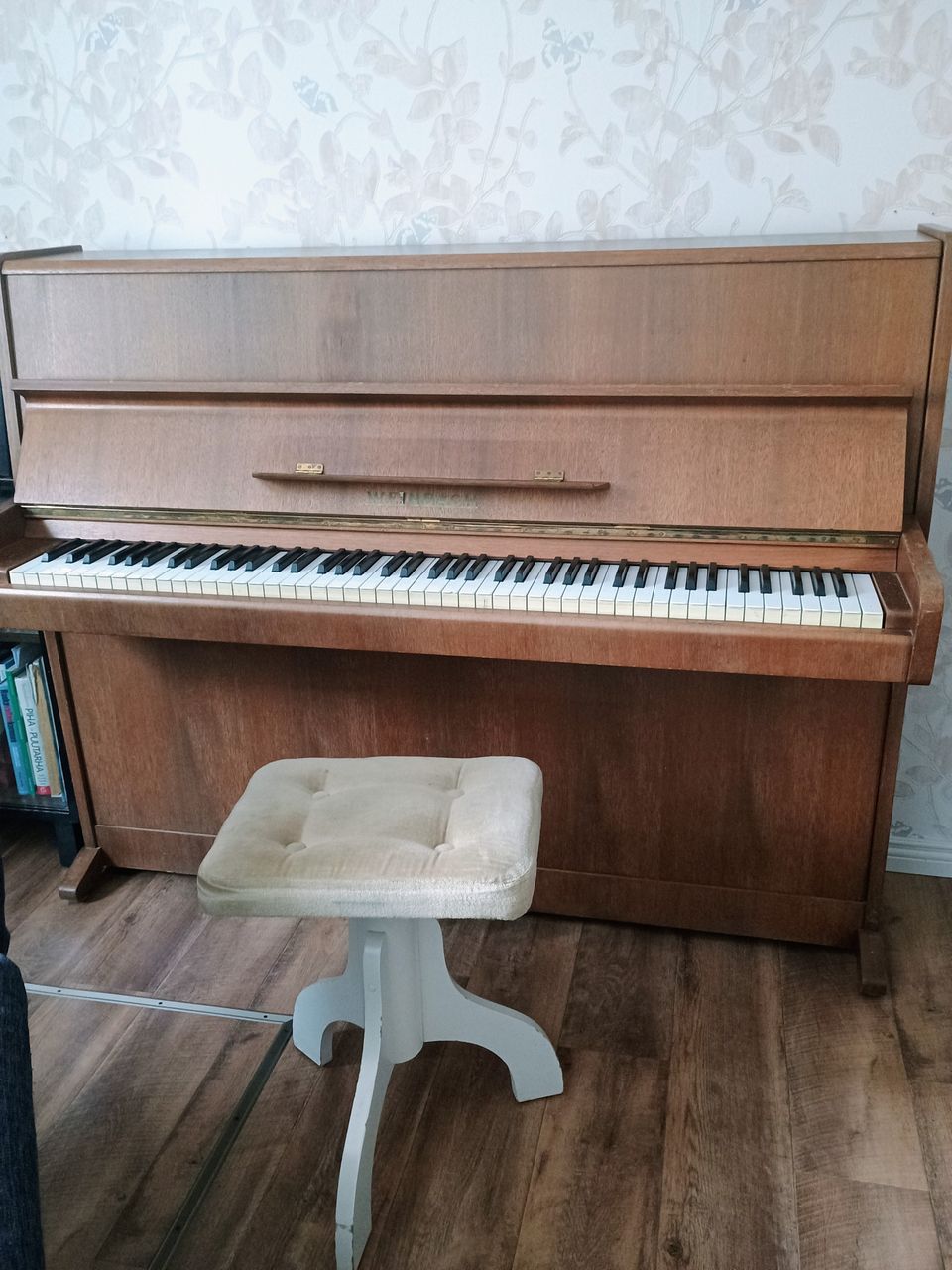 Weinbach piano