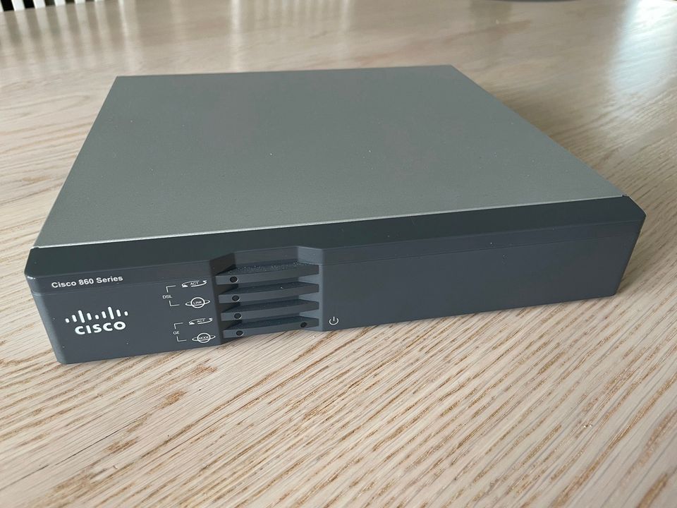 Cisco 867VAE-K9 Reititin/DSL-modeemi