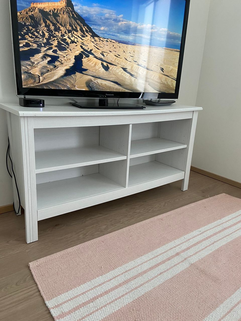 Ikean TV- taso