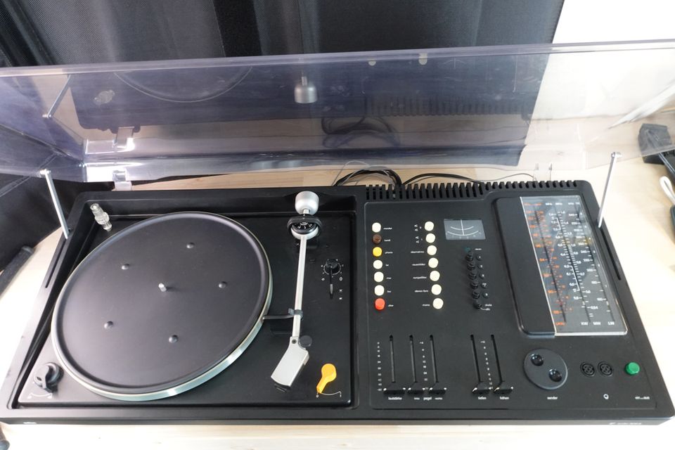 Braun 308S levysoitin-radio / turntable-radio combo