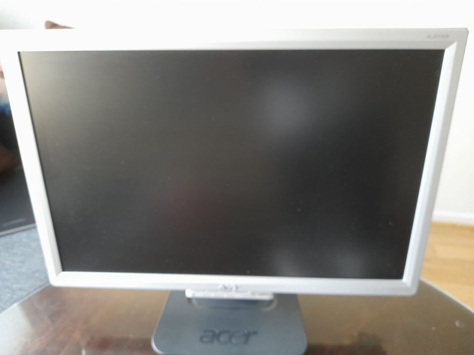 LCD Desktop
